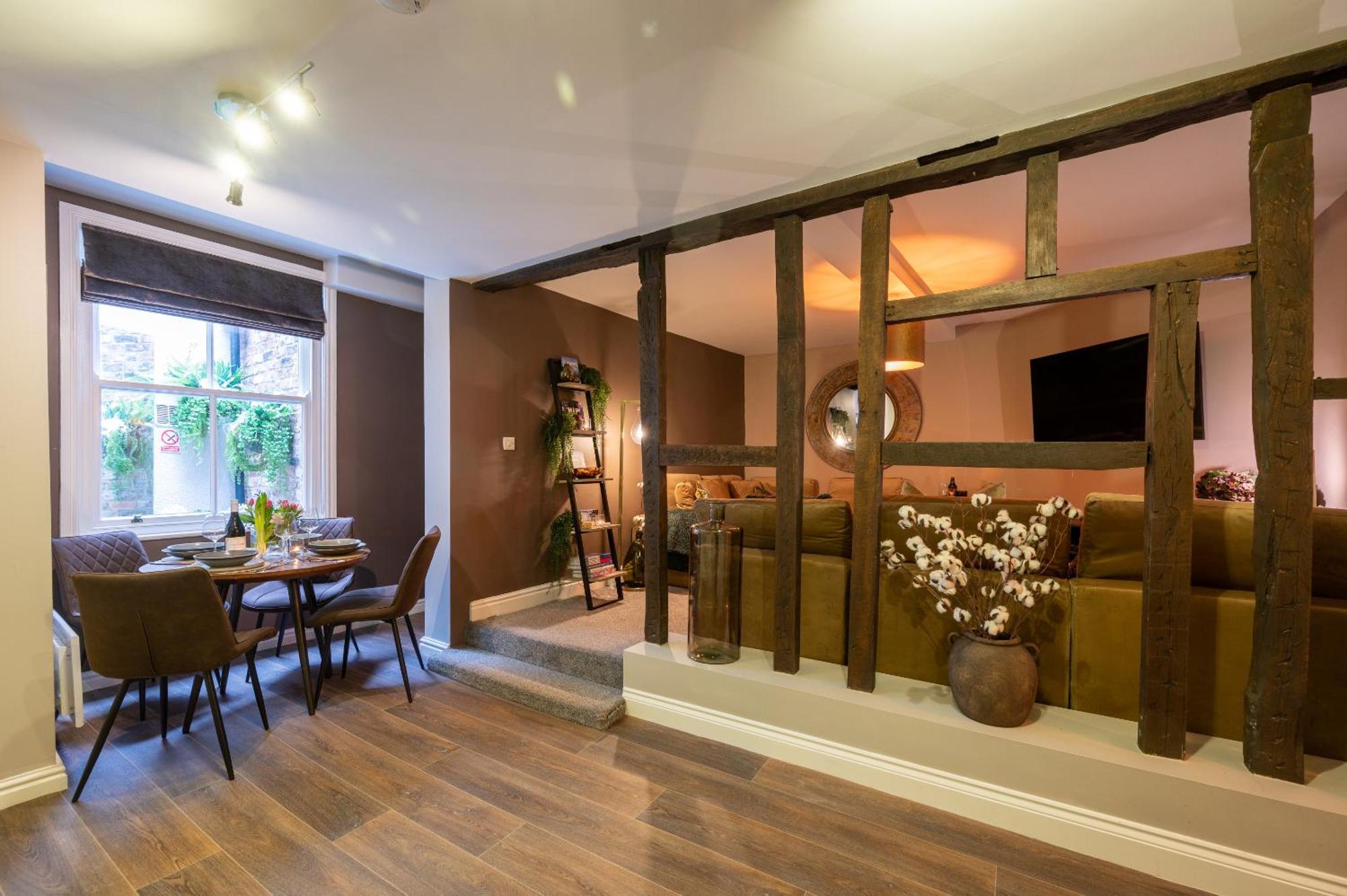 At Home Shrewsbury Room photo