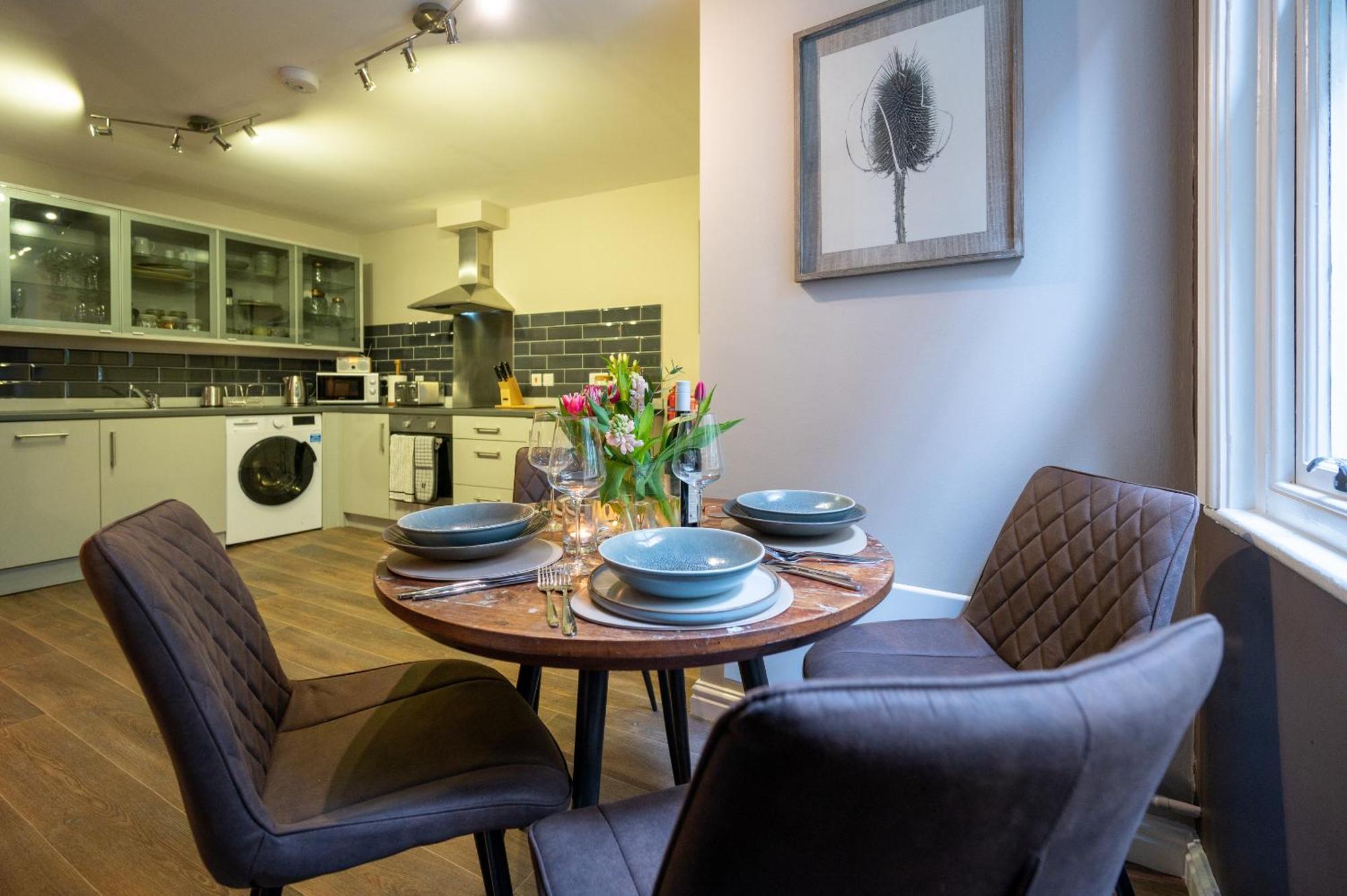 At Home Shrewsbury Room photo