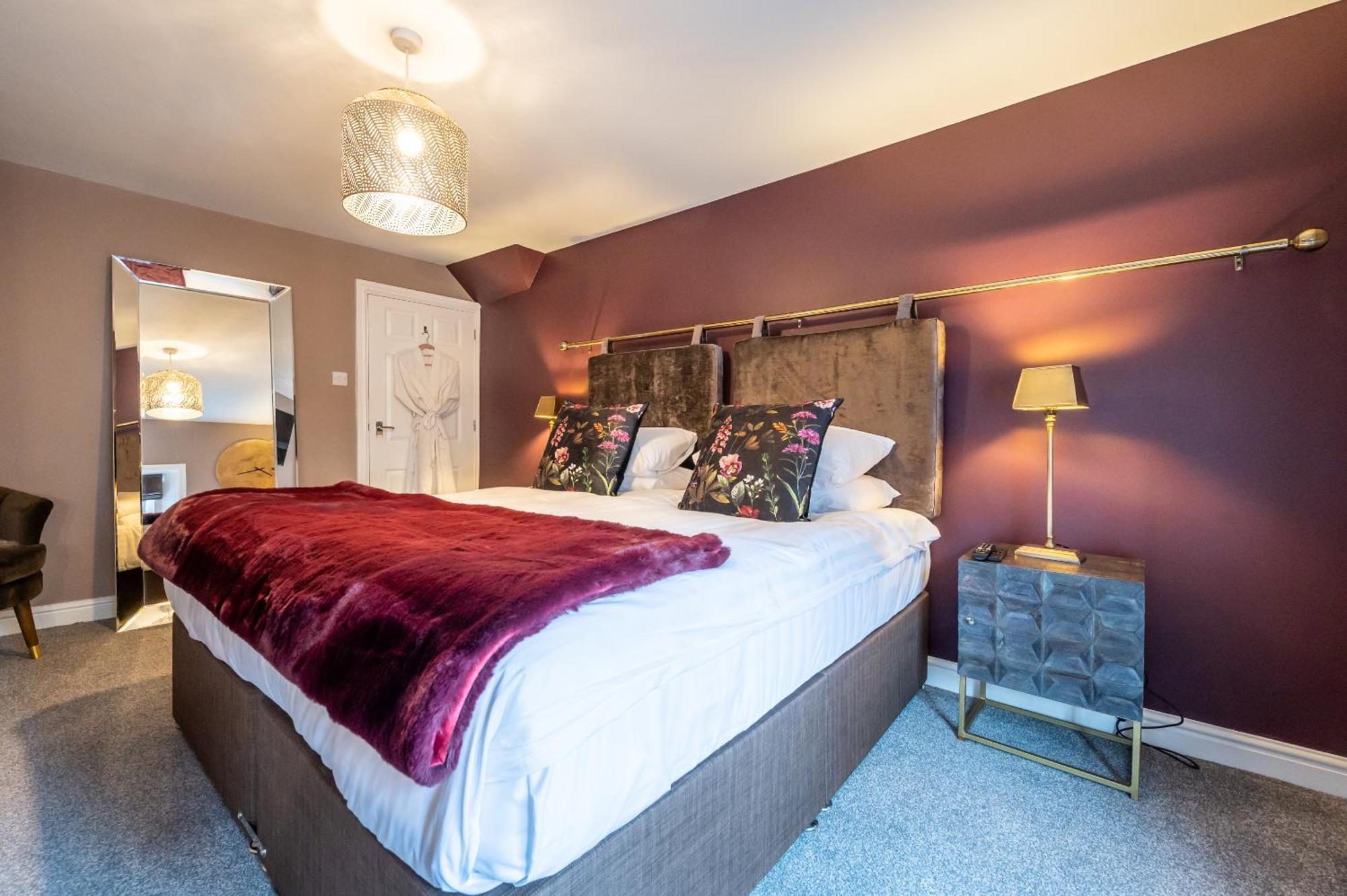 At Home Shrewsbury Room photo