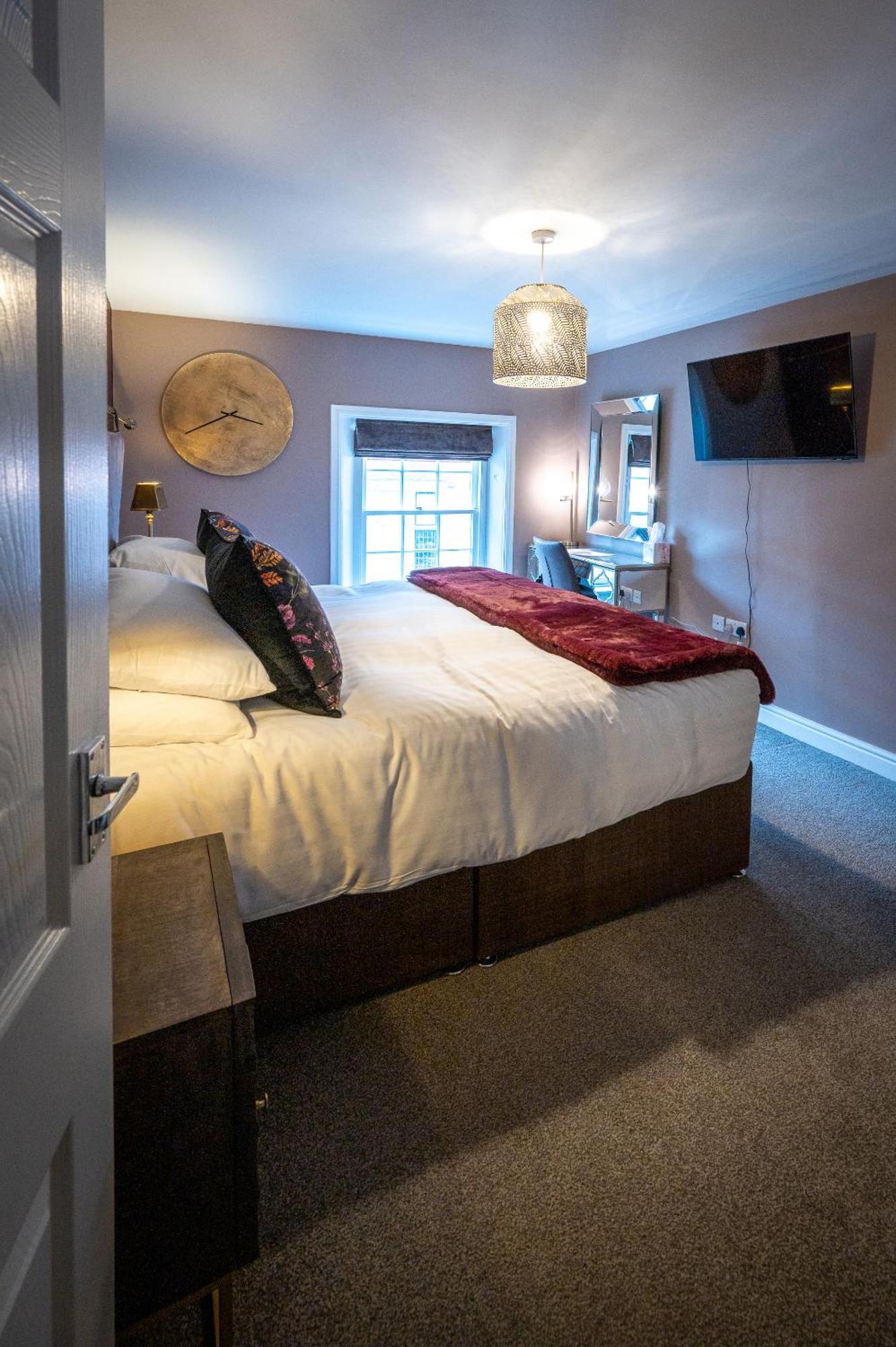 At Home Shrewsbury Room photo